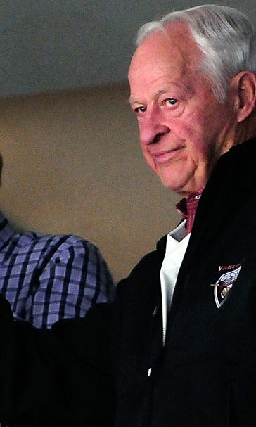 'Mr. Hockey,' Gordie Howe, dies at 88